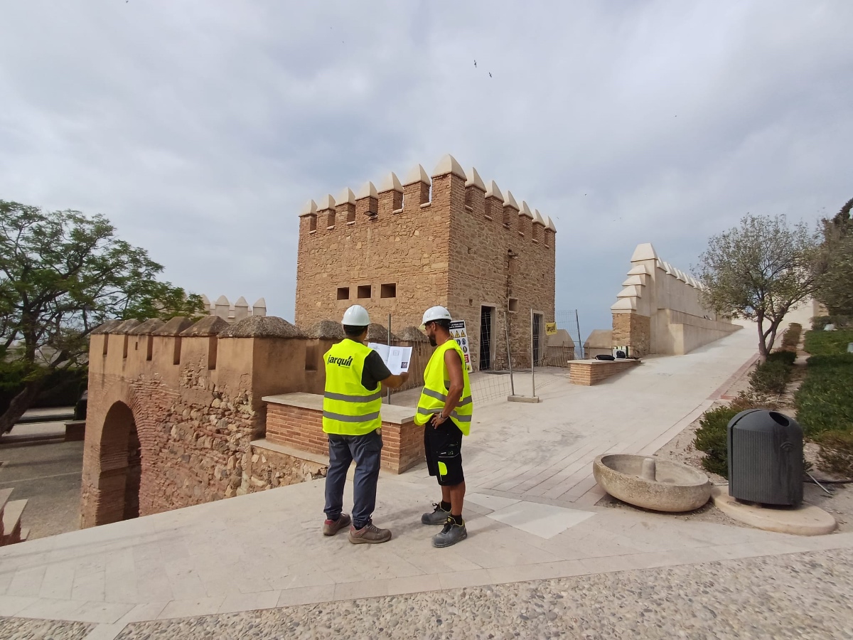 Jarquil acomete las obras de restauración de la Torre de la Justicia en la Alcazaba de Almería