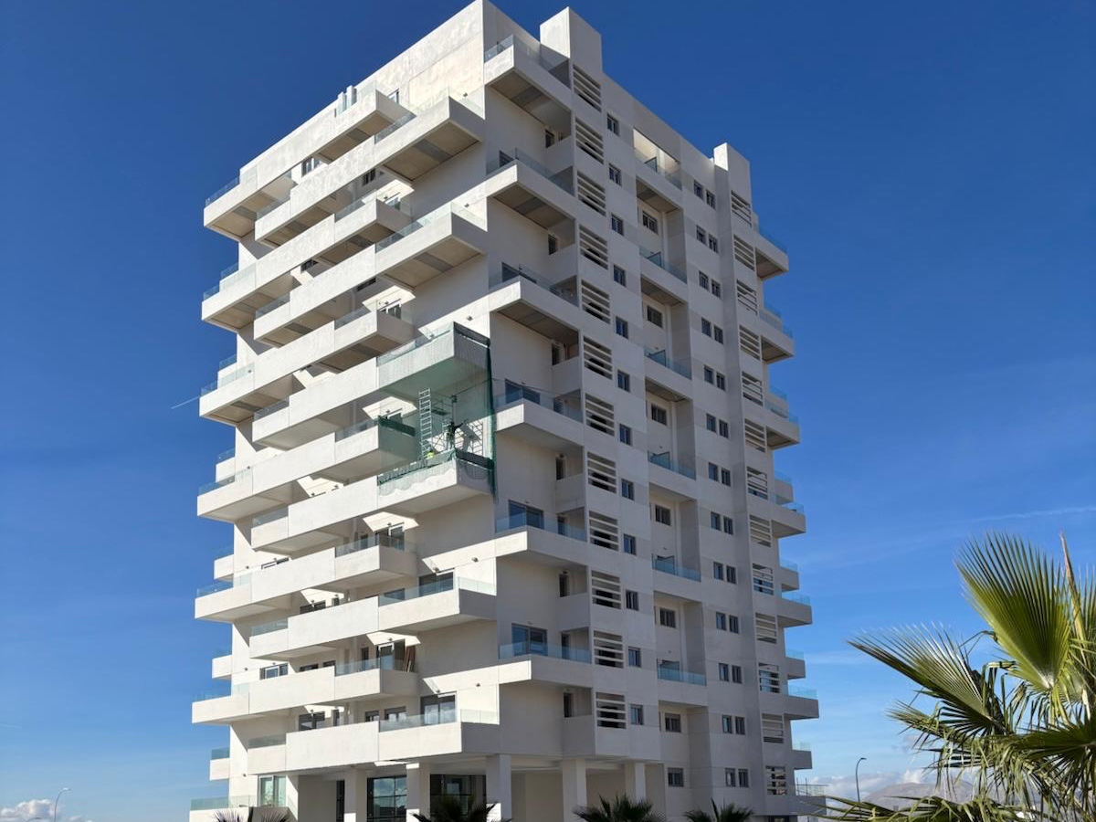 Torre Noga en Granada, construida por Jarquil para Inmobiliaria Osuna